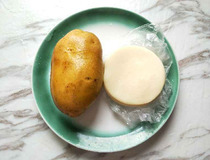 春饼做法 巧用饺子皮快捷做春饼