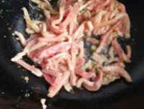 香菜肉丝做法图解 超简单家常小炒菜意想不到的美味
