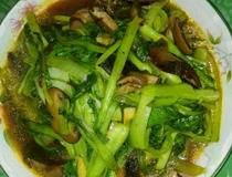 大青菜怎么炒好吃 加入香菇同炒清爽味道好