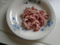 荠菜炒肉的做法 荠菜怎么做好吃？